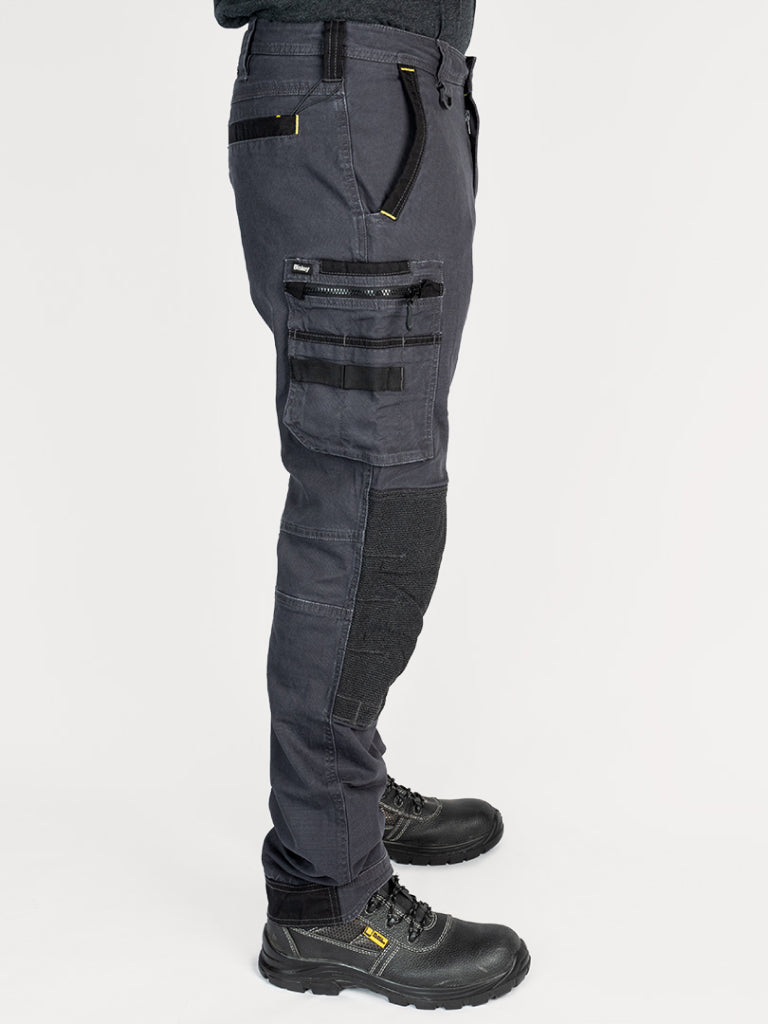 FLX & MOVE™ STRETCH UTILITY CARGO TROUSER WITH KEVLAR® KNEE PAD POCKETS