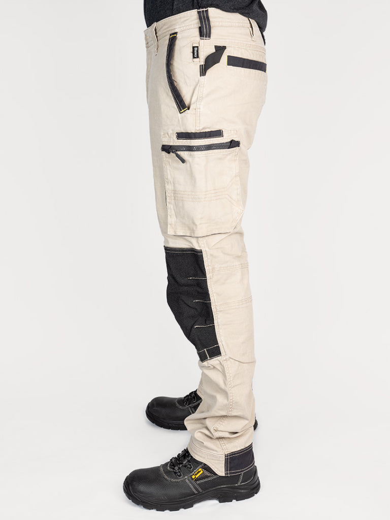 FLX & MOVE™ STRETCH UTILITY CARGO TROUSER WITH KEVLAR® KNEE PAD POCKETS